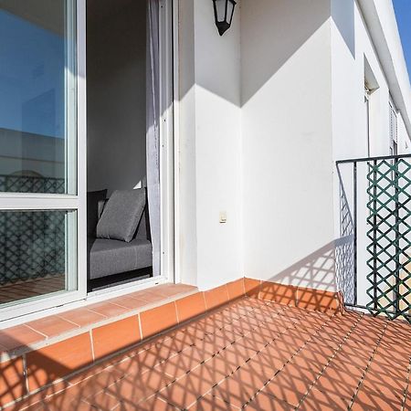 Azvalia - La Estacion, Piscina Y Junto A La Renfe Apartment El Puerto de Santa Maria Luaran gambar